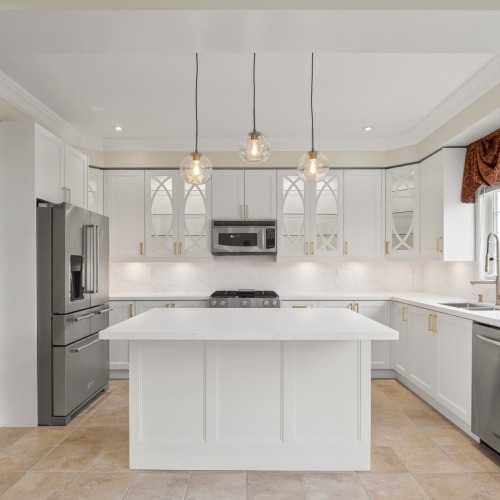 Kitchen  cabinet refacing Mississauga